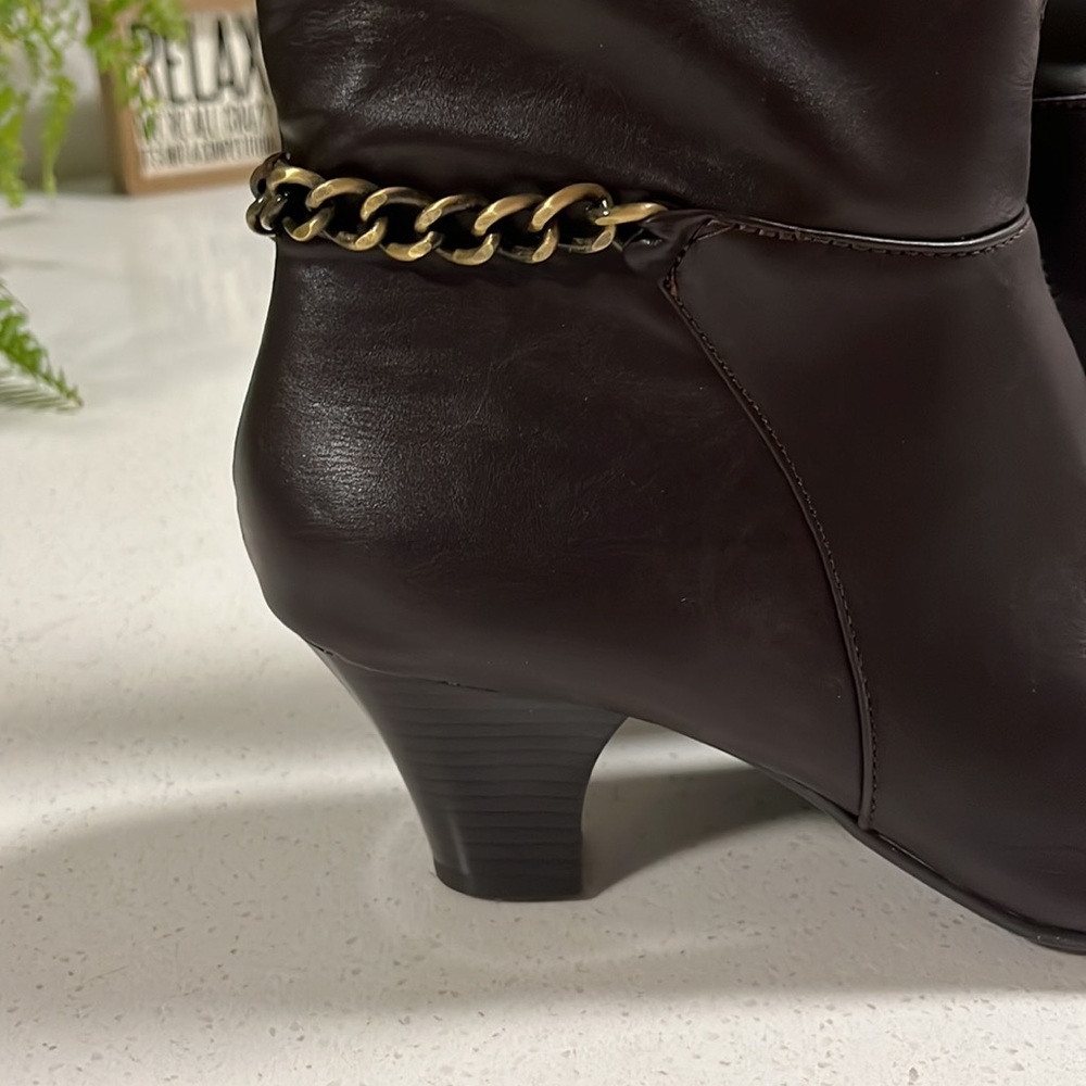 NWT - woman's tall, dark brown heel boots with gold chain around ankle. - Picture 2 of 7